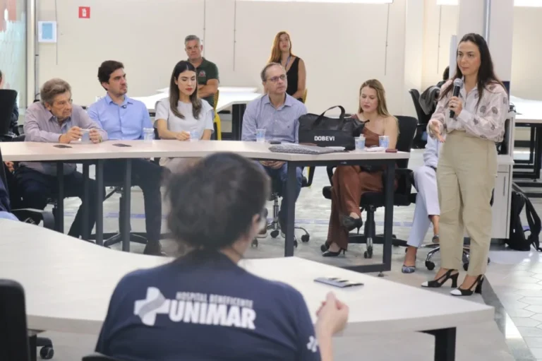 Marília lança centro de inteligência artificial para organizar filas e agendamentos na saúde